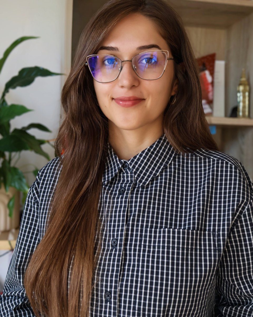 Alexandra Pop
